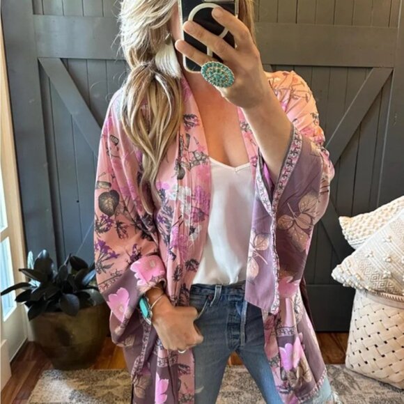 New Boho Floral Kimono Sleeve Cardigan Floral Top Jacket Swim Cover-up Women's - Picture 4 of 9